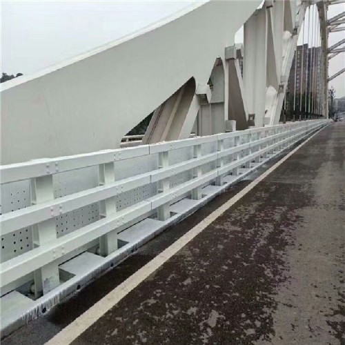 桥梁防撞护栏